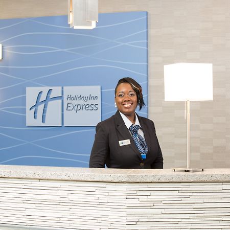 Holiday Inn Express Moline - Quad Cities Area By Ihg Exterior photo